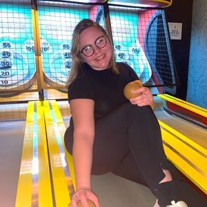 Meet your Posher, Macie